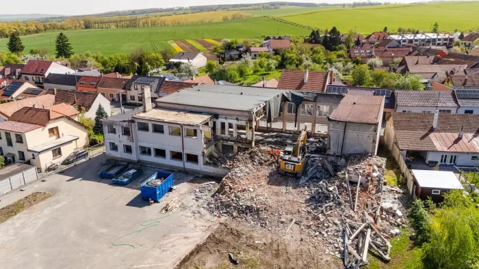 Demolice z výšky