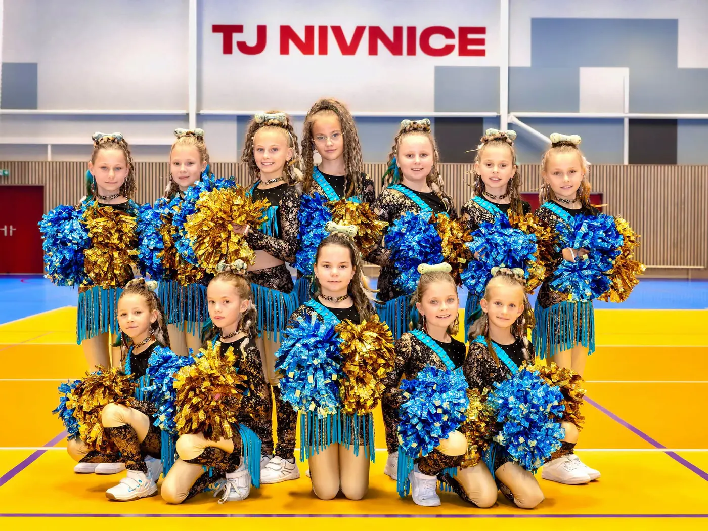 Roztleskávačky TS Glitters v hale TJ Nivnice
